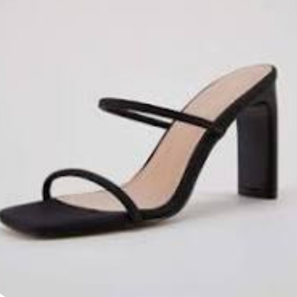 Vetaste Black Nubuck Leather Double Strap Heels NWOT Sz. 11M
